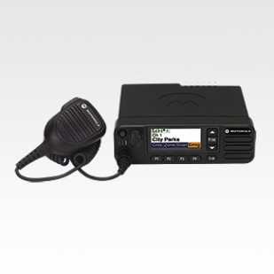 石河子XIR™ M8668 PDT数字集群通信系统车载台